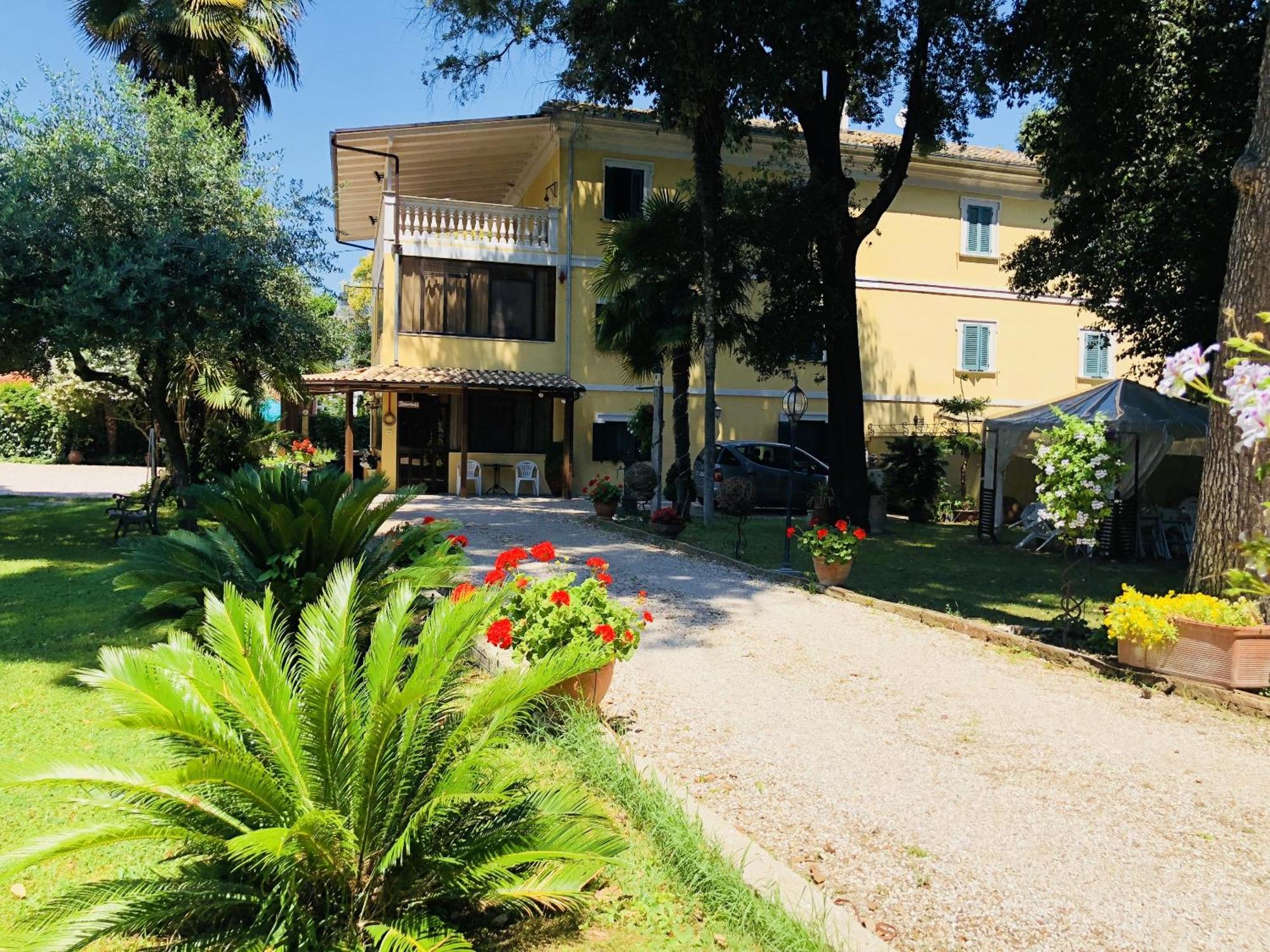 Villa Berghella Montesilvano Marina Kültér fotó