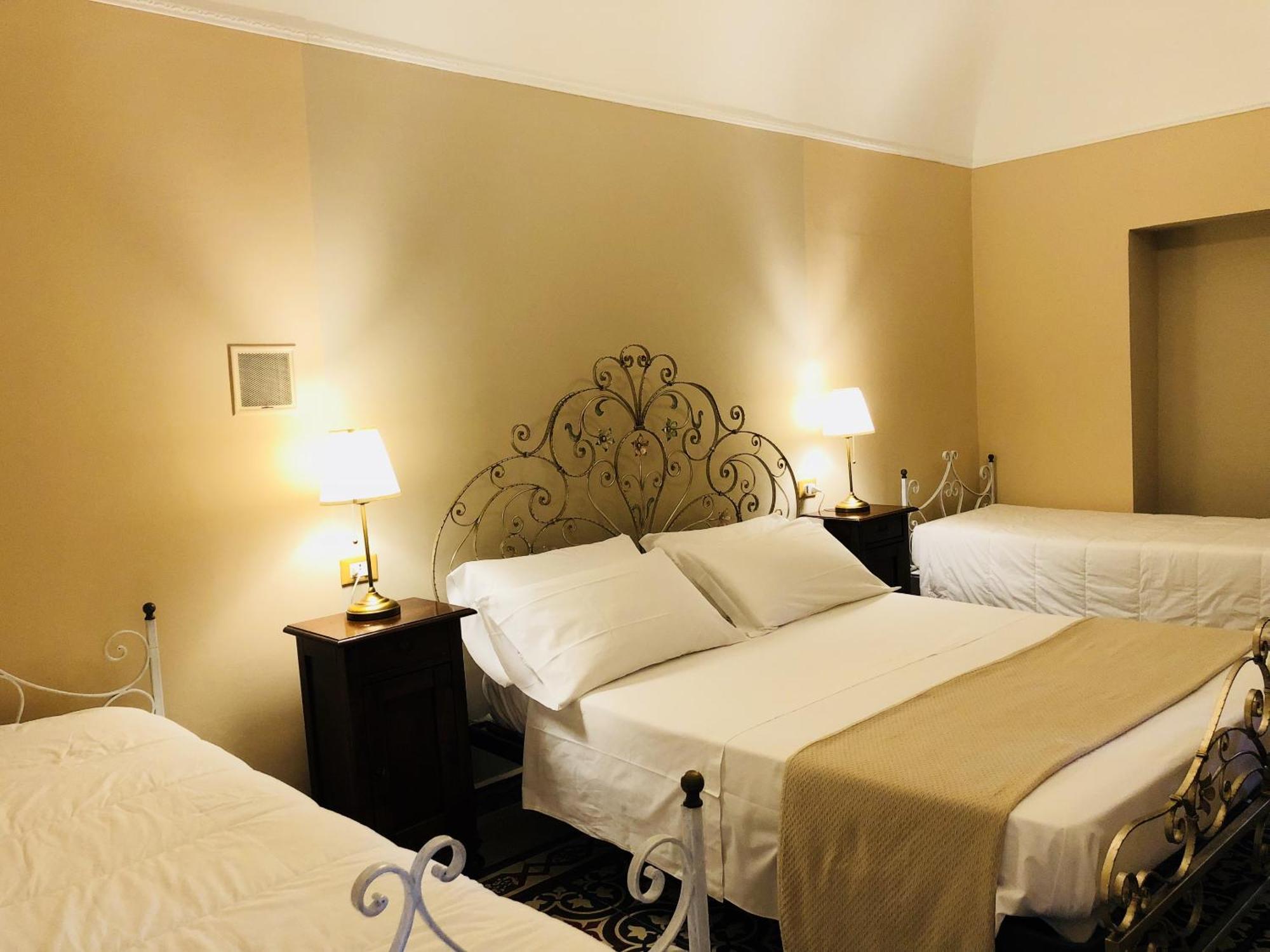 Villa Berghella Montesilvano Marina Szoba fotó